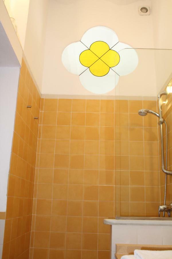 Fonduq Estudios ตาริฟา ภายนอก รูปภาพ